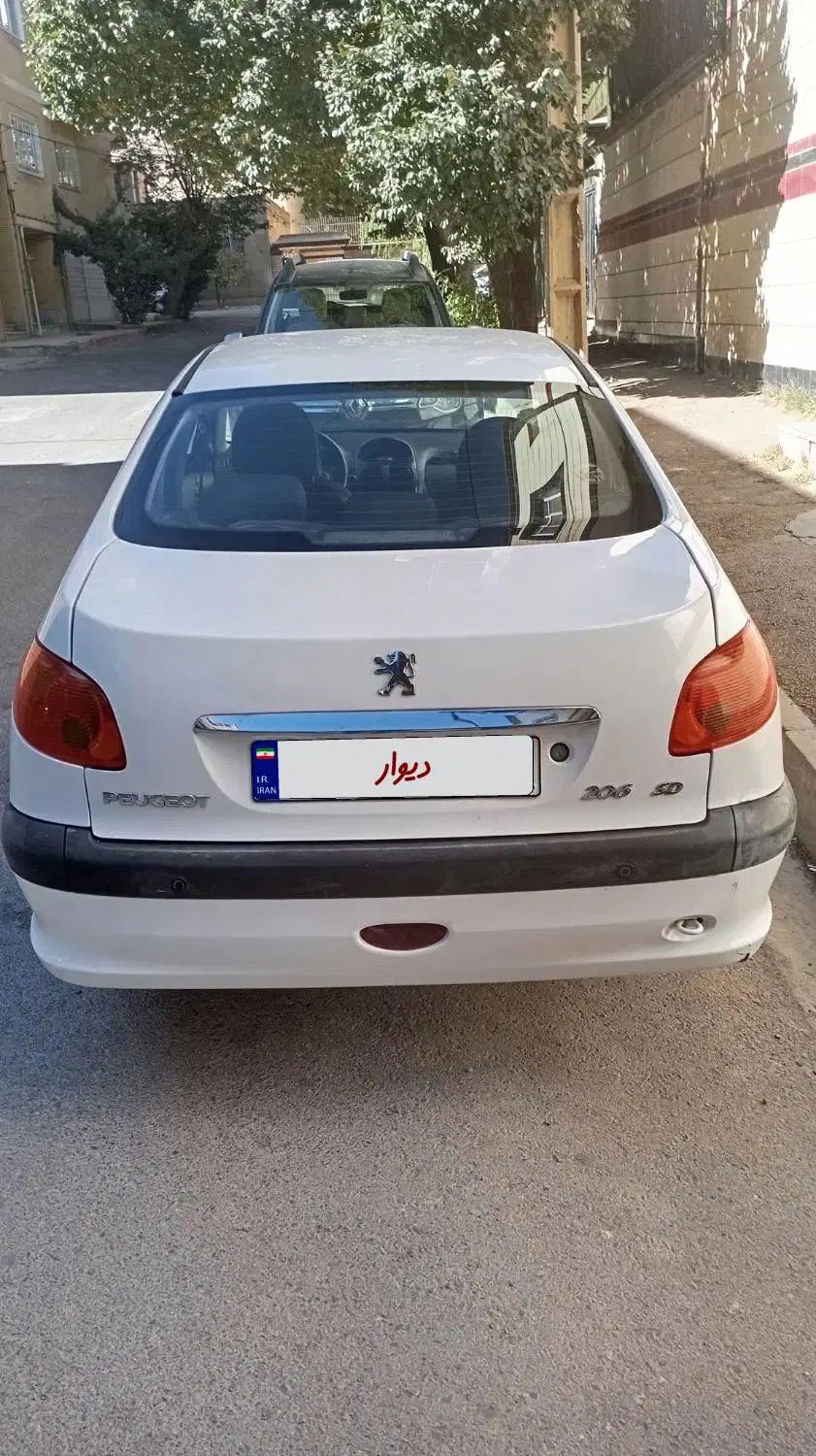 پژو ۲۰۶ صندوق دار v8 - 1393