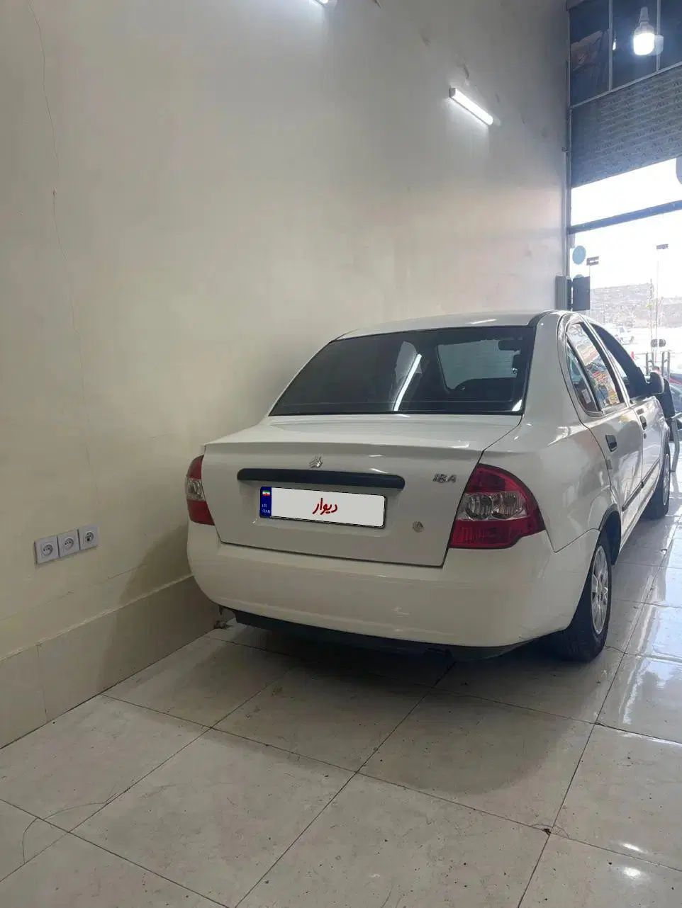 تیبا صندوق دار SX - 1400