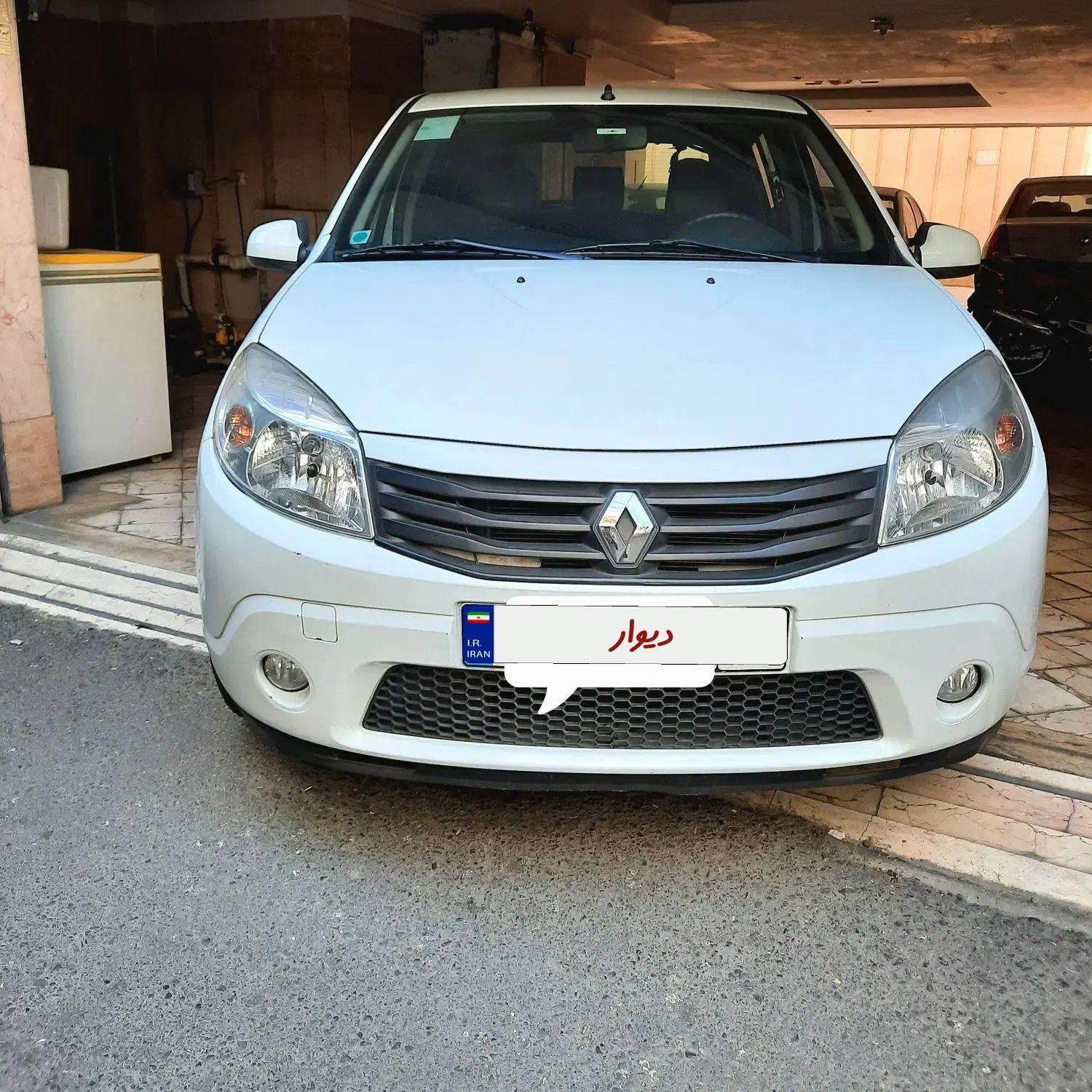 خودرو رنو، ساندرو آگهی ann_20442032