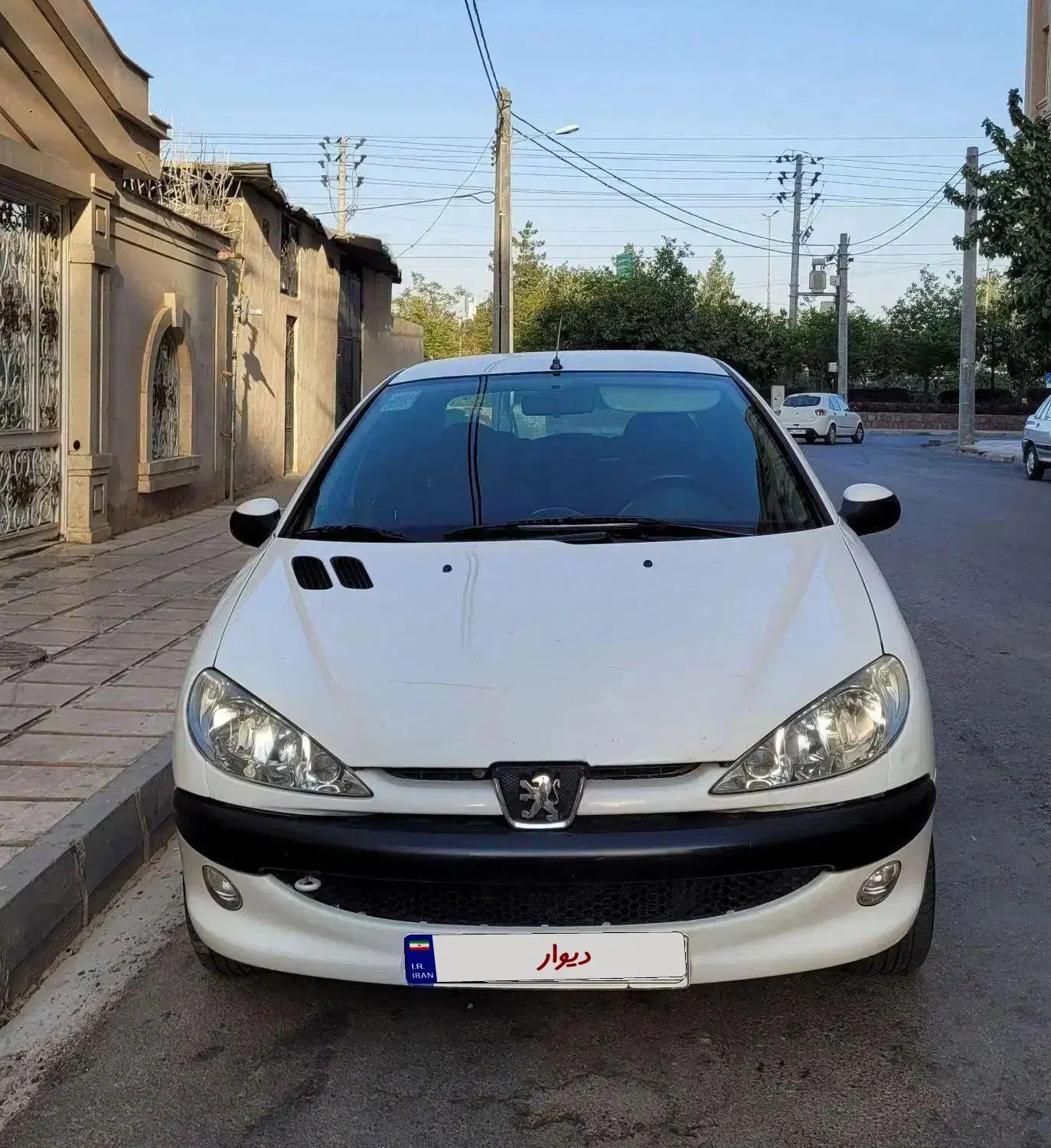 پژو ۲۰۶ صندوق دار v8 - 1398