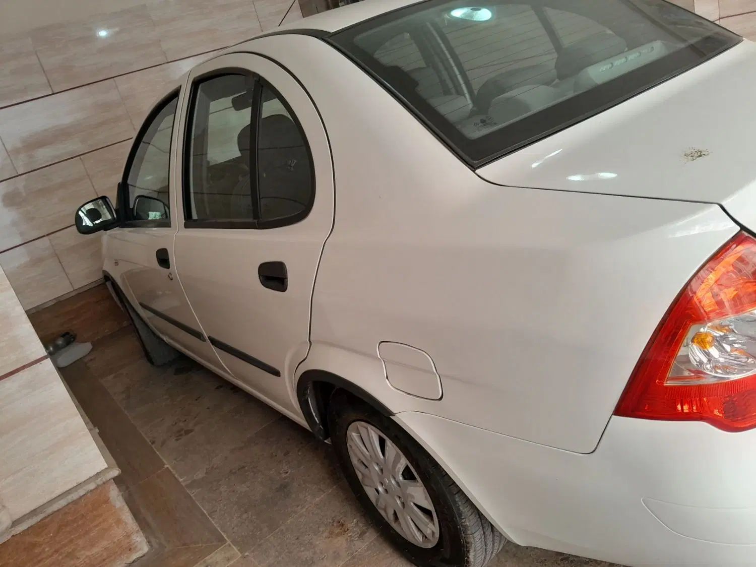 تیبا صندوق دار SX - 1401