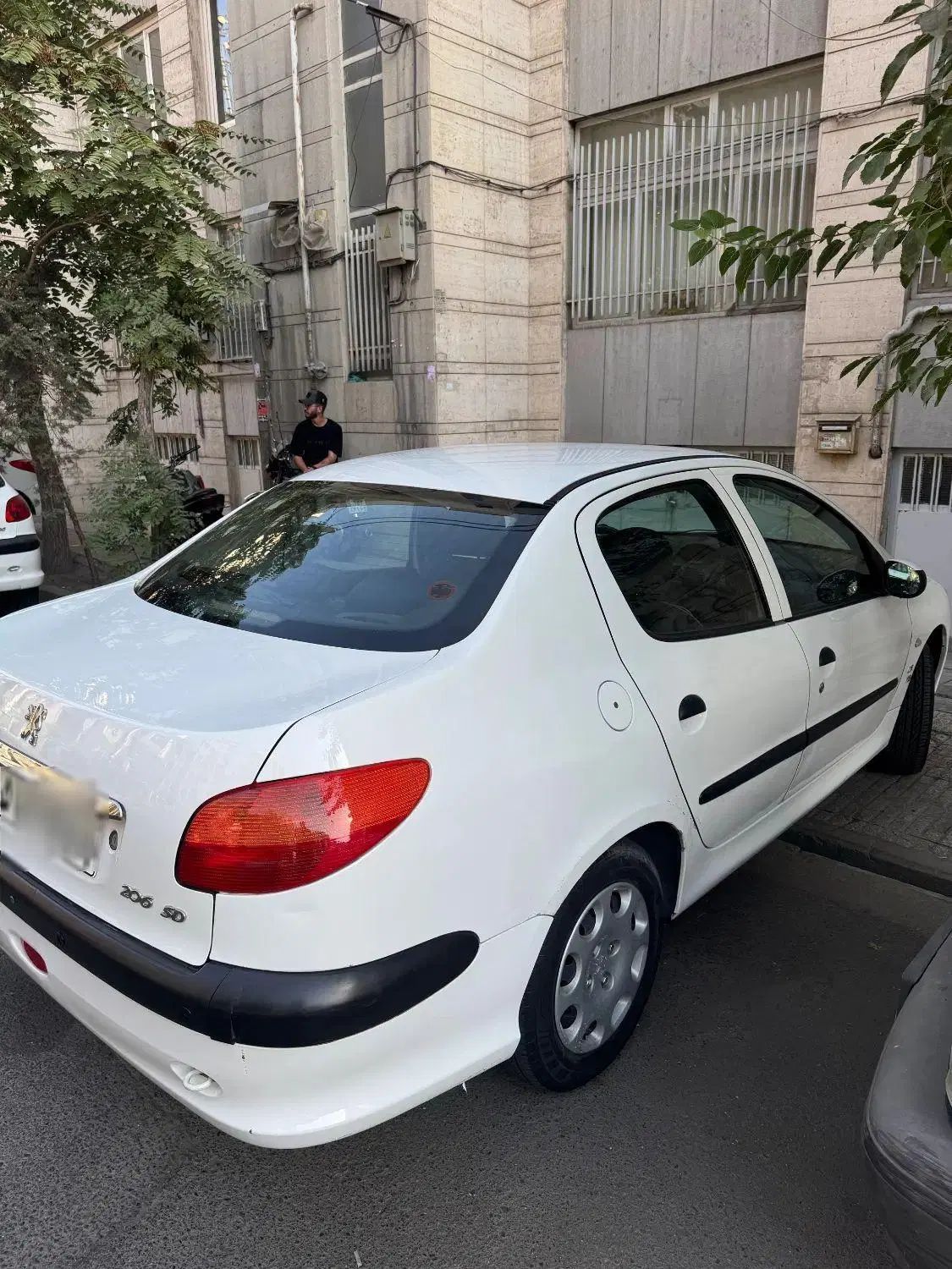 پژو ۲۰۶ صندوق دار v8 - 1389