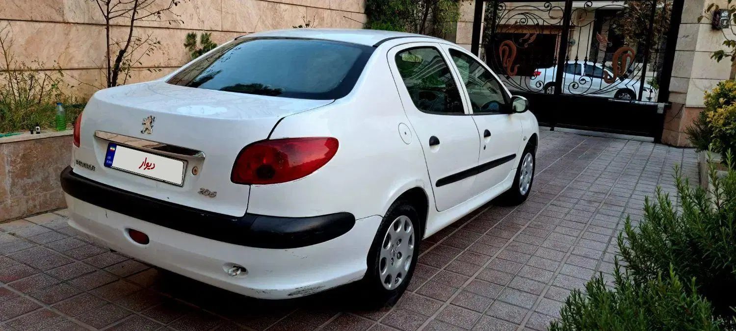 پژو ۲۰۶ صندوق دار v8 - 1394