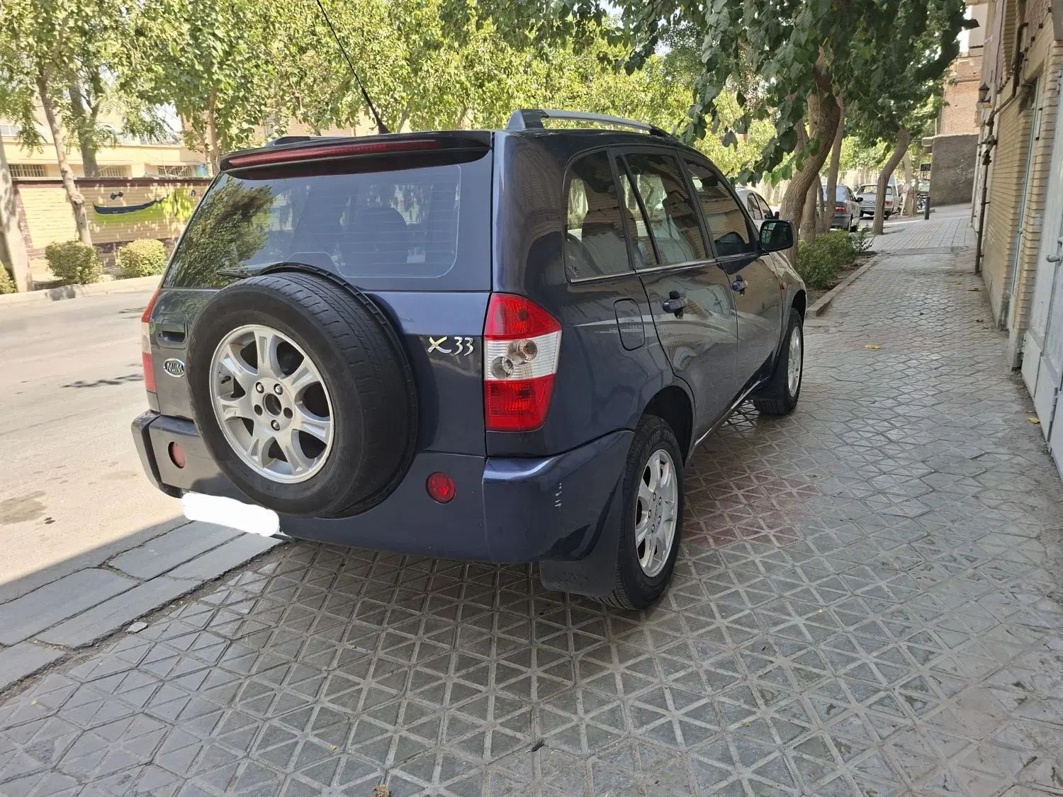 ام وی ام X33 دنده‌ای ساده - 1391
