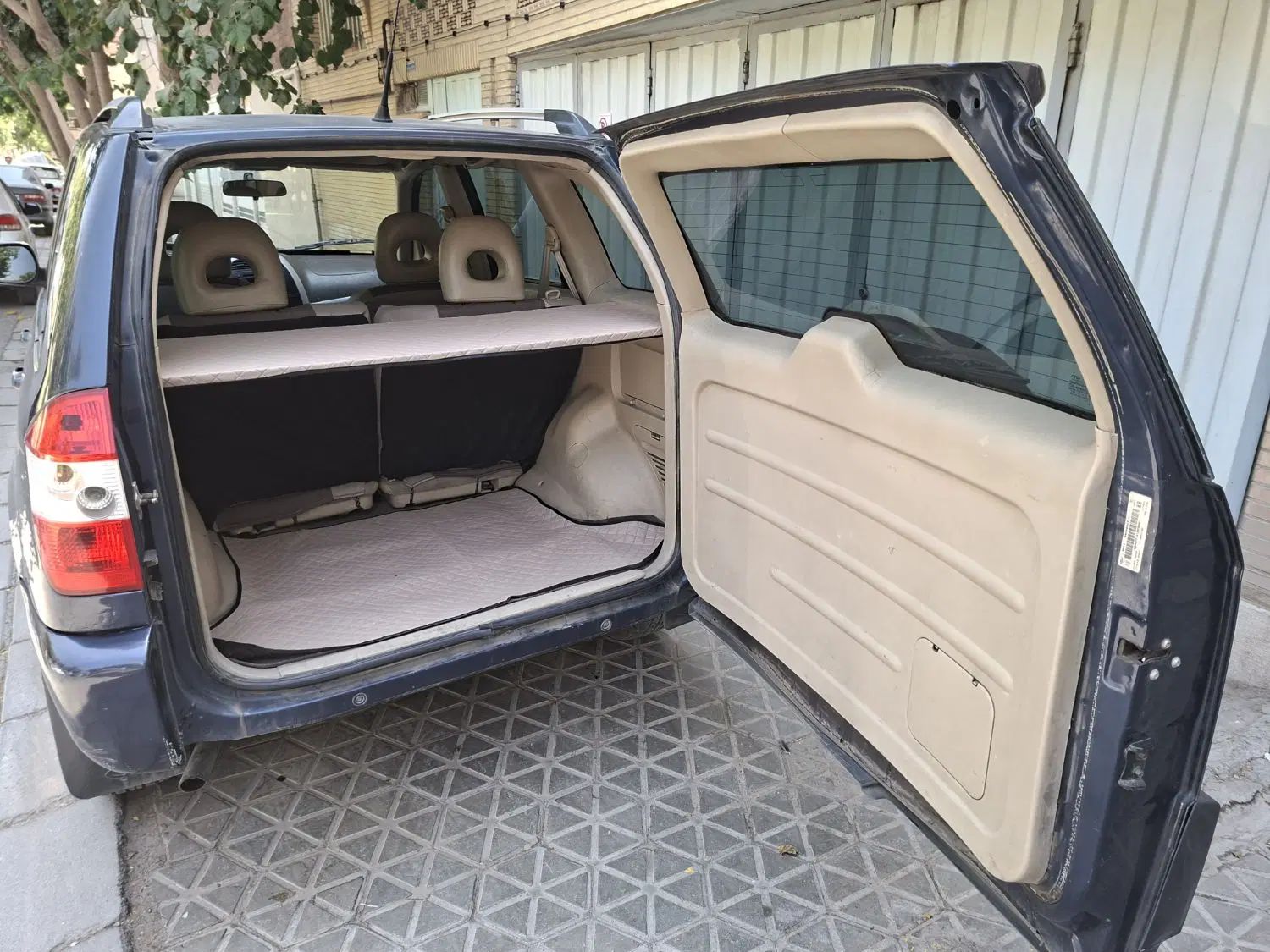 ام وی ام X33 دنده‌ای ساده - 1391