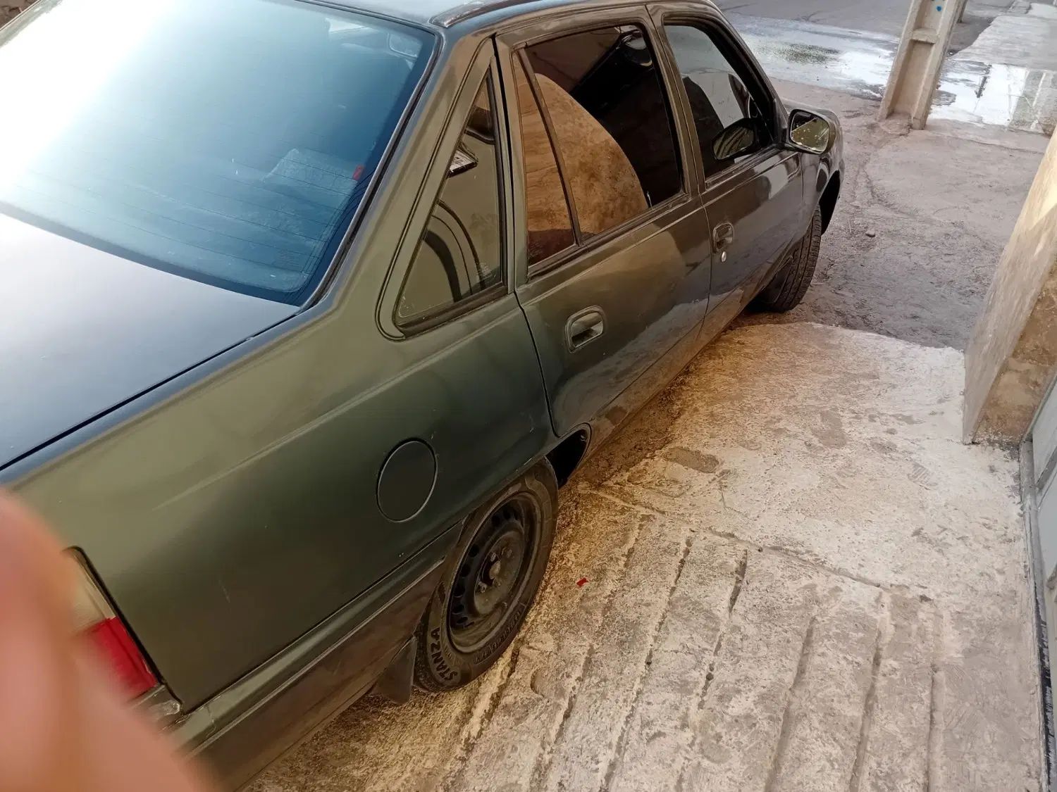 دوو سیلو سدان - 1378