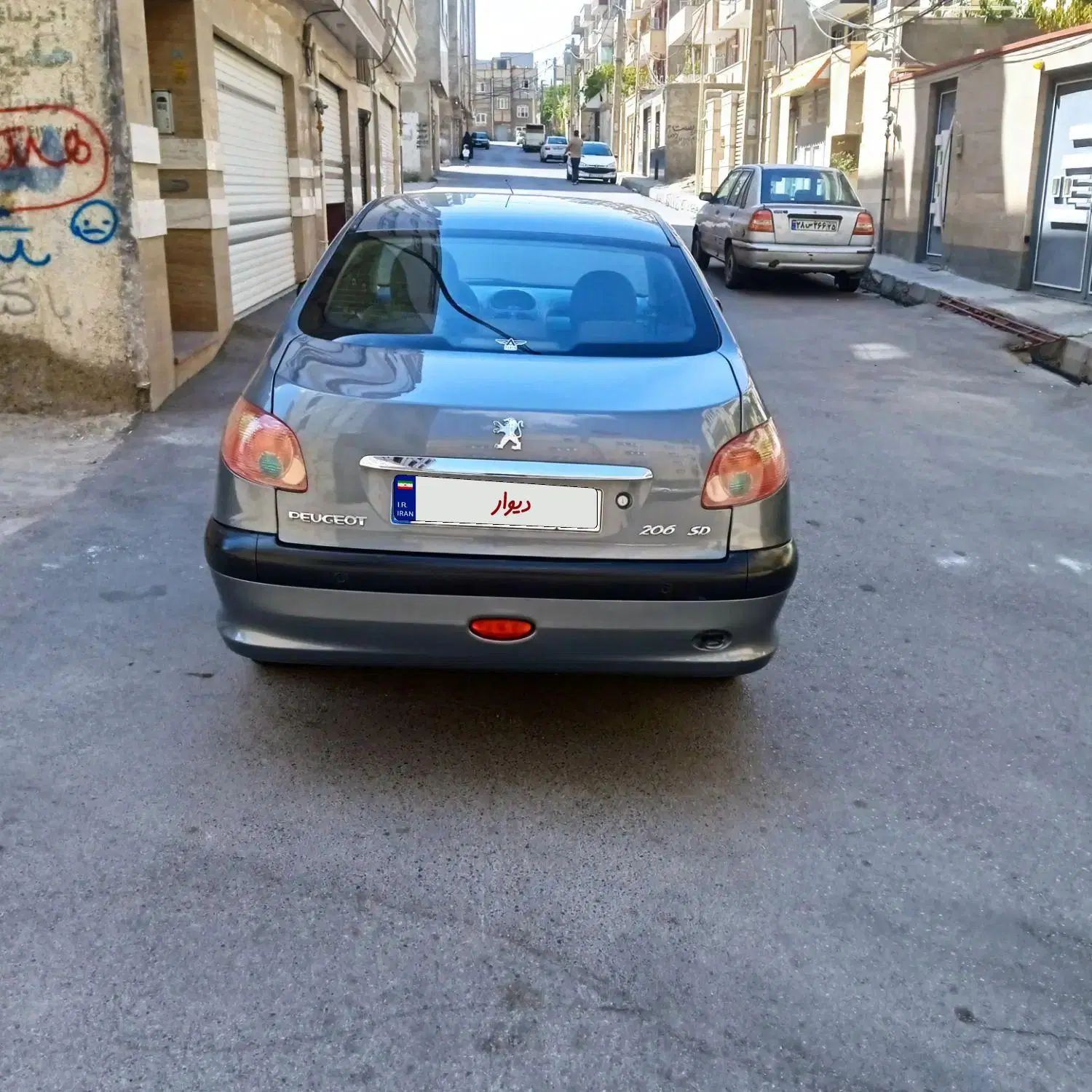 پژو ۲۰۶ صندوق دار v8 - 1396