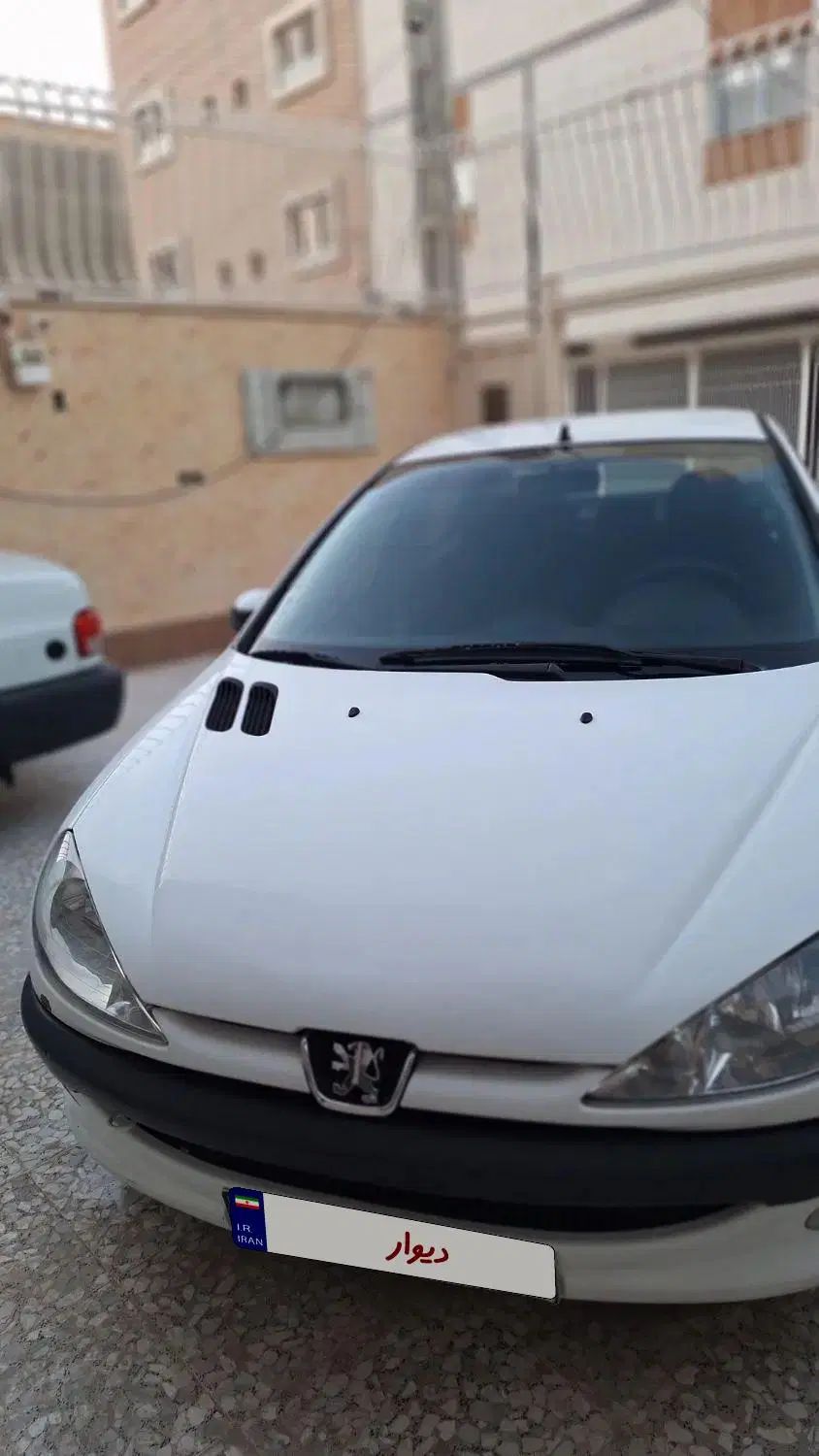 پژو ۲۰۶ صندوق دار v8 - 1395