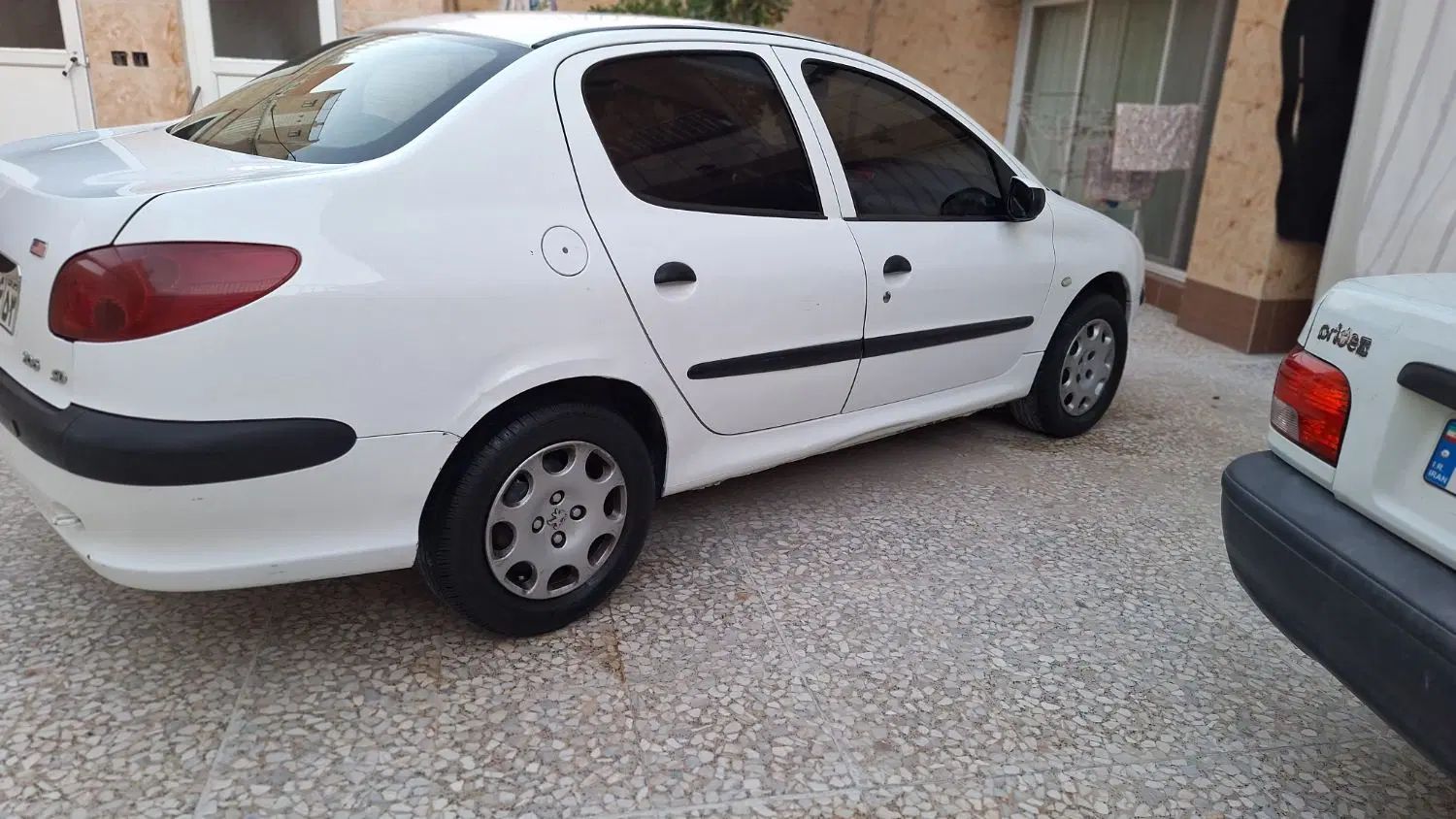 پژو ۲۰۶ صندوق دار v8 - 1395