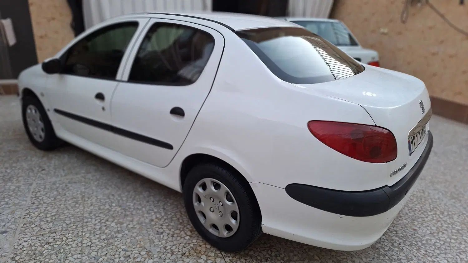 پژو ۲۰۶ صندوق دار v8 - 1395