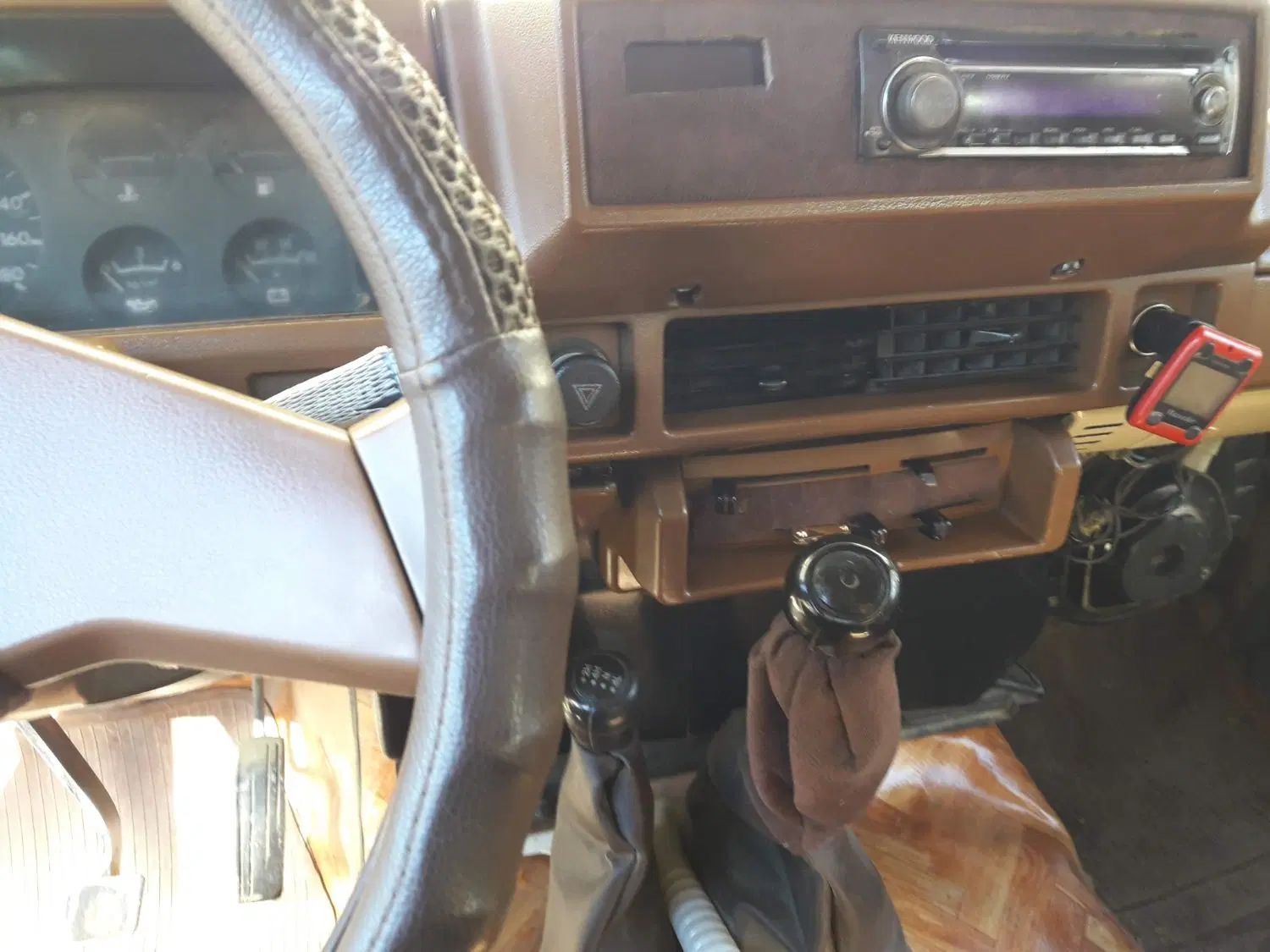نیسان پاترول دو درب دنده‌ای - 1987