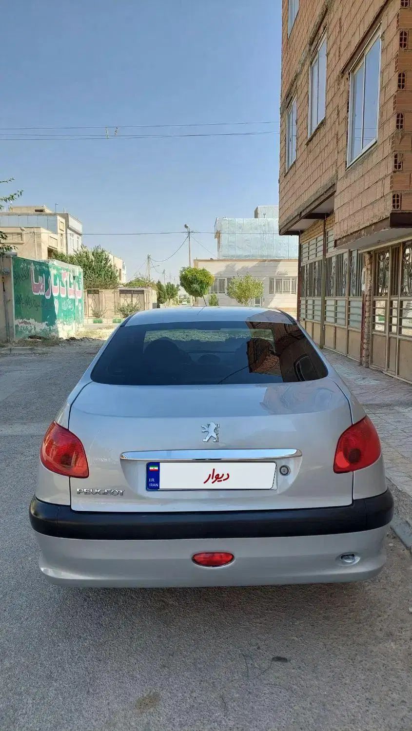 پژو ۲۰۶ صندوق دار v8 - 1398