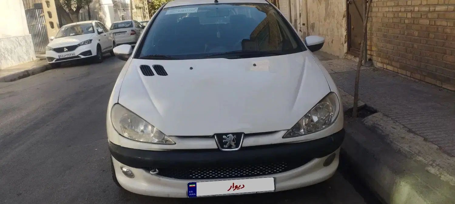 خودرو پژو، ۲۰۶ صندوق دار آگهی ann_20444367