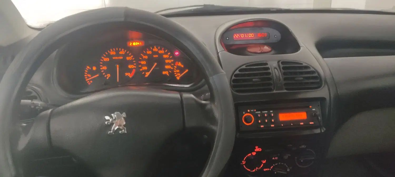 پژو ۲۰۶ صندوق دار v20 - 1388