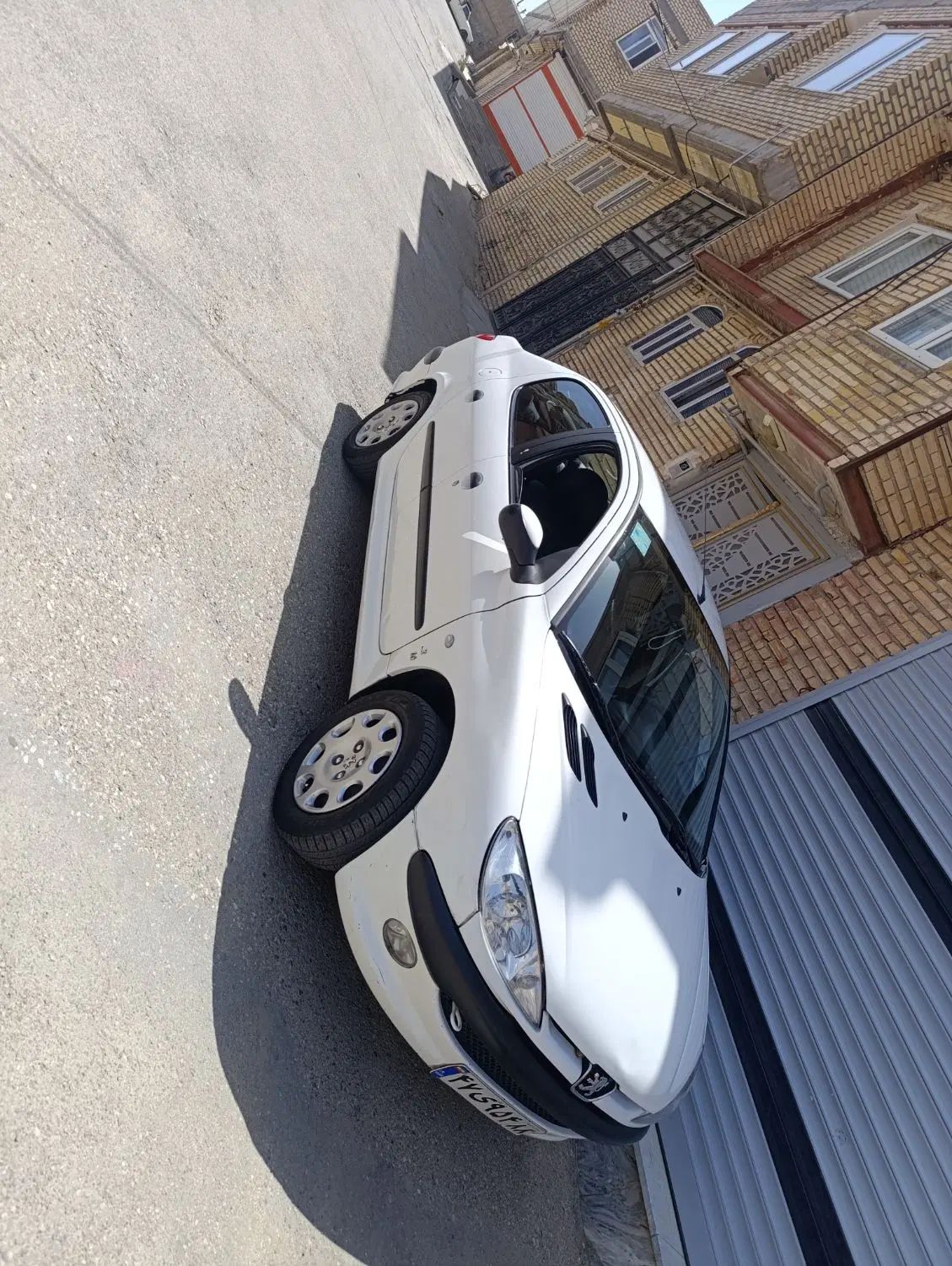 پژو ۲۰۶ صندوق دار v8 - 1390