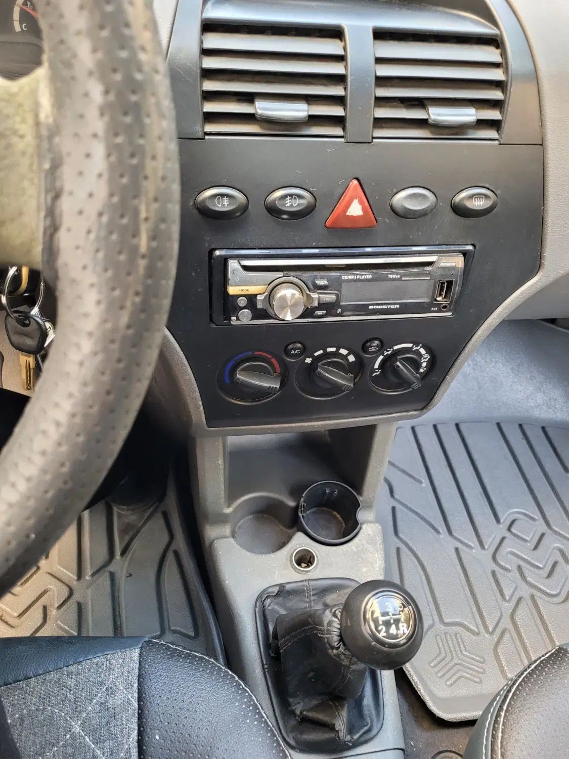 تیبا صندوق دار SX - 1393