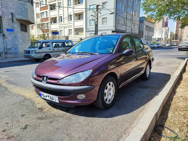 پژو ۲۰۶ صندوق دار v8 - 1393