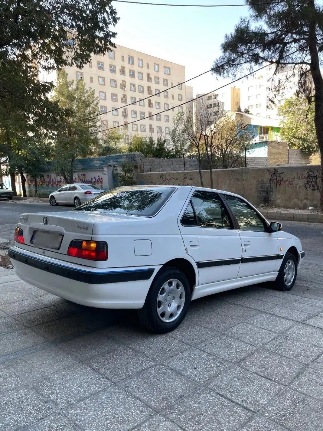 پژو پارس سال - 1392