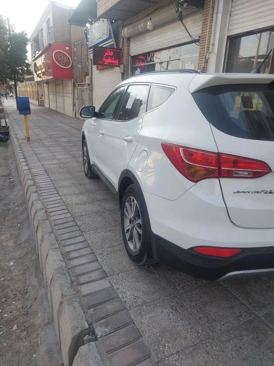 هیوندای سانتافه جی‌ال‌اس ۲.۴ GDI دو دیفرانسیل - 2015