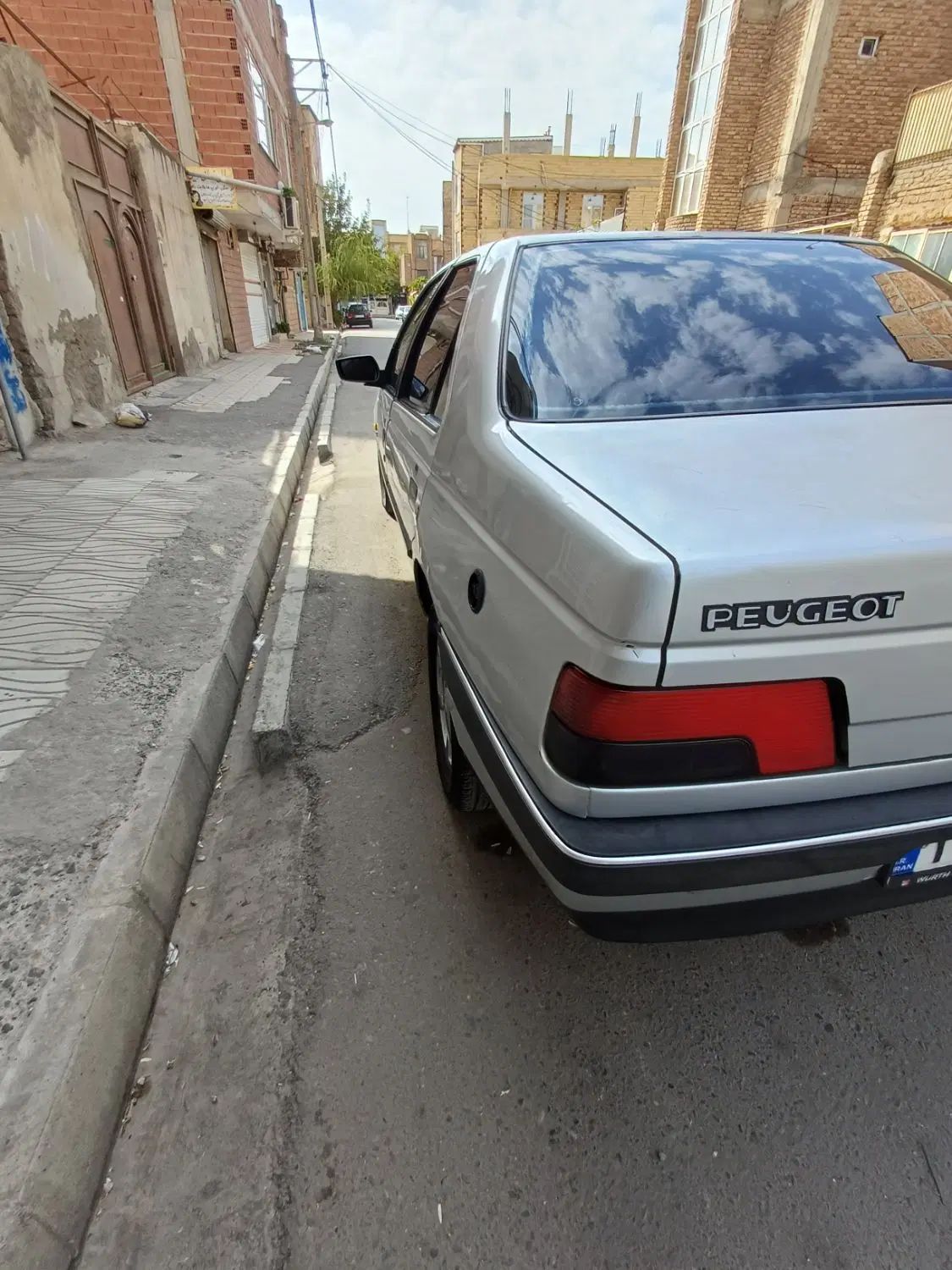 پژو 405 GL - 1379