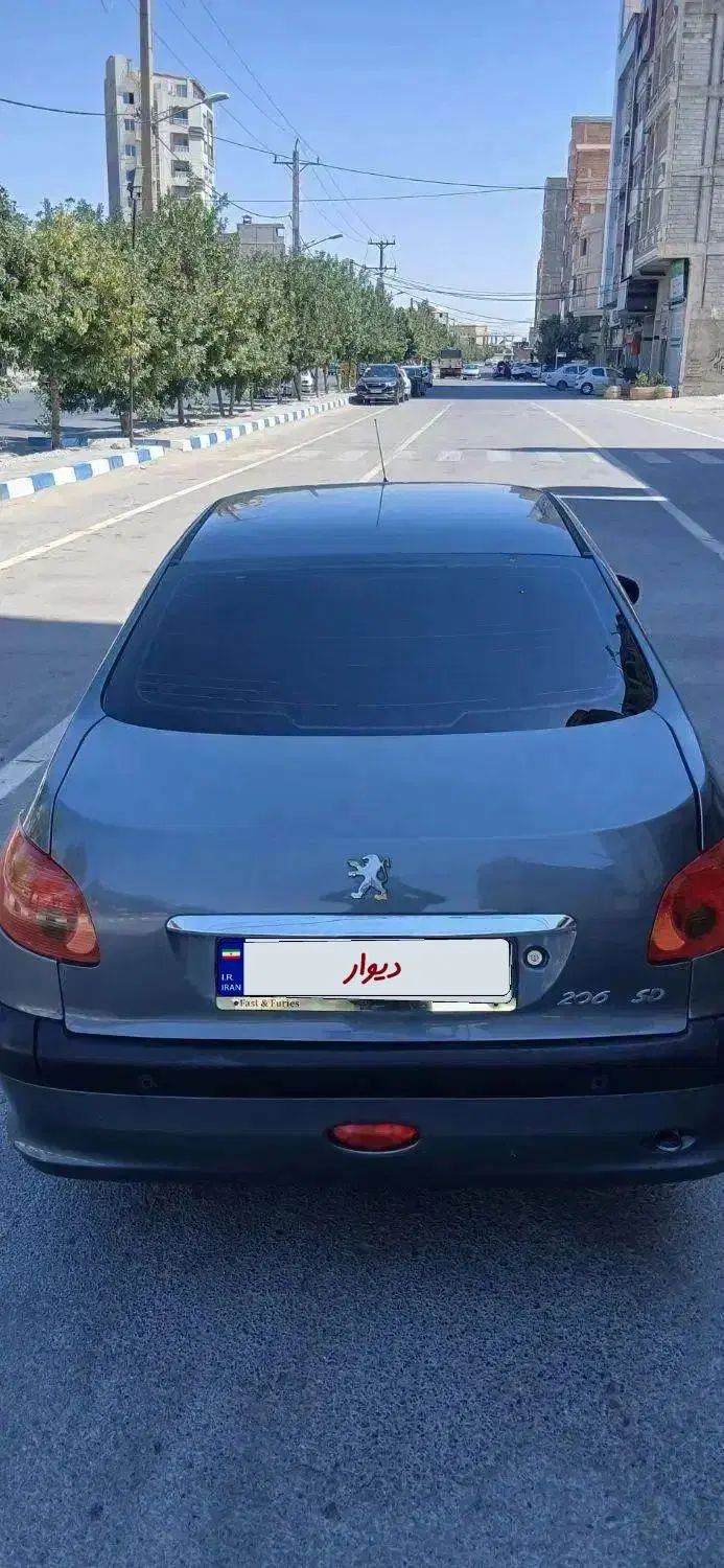 پژو ۲۰۶ صندوق دار v8 - 1393
