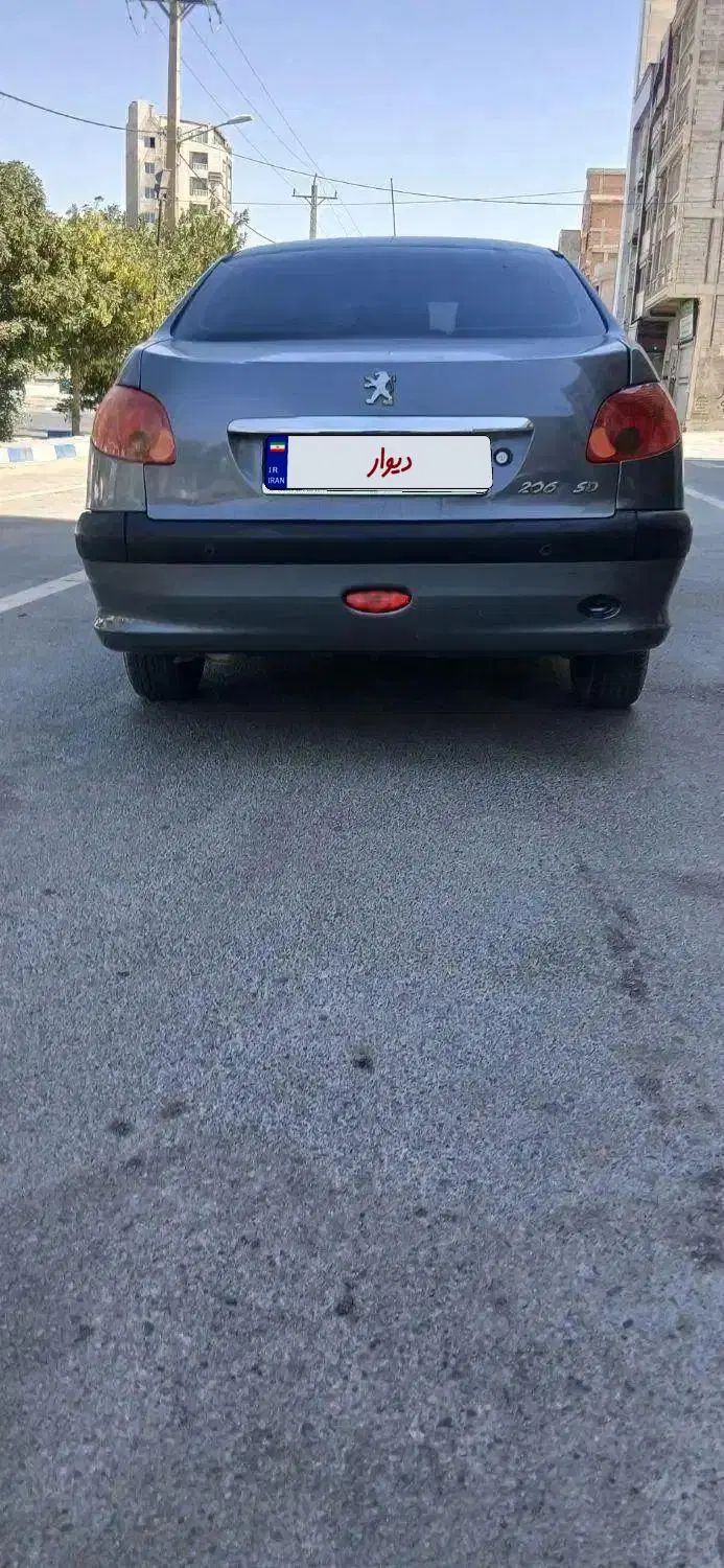 پژو ۲۰۶ صندوق دار v8 - 1393