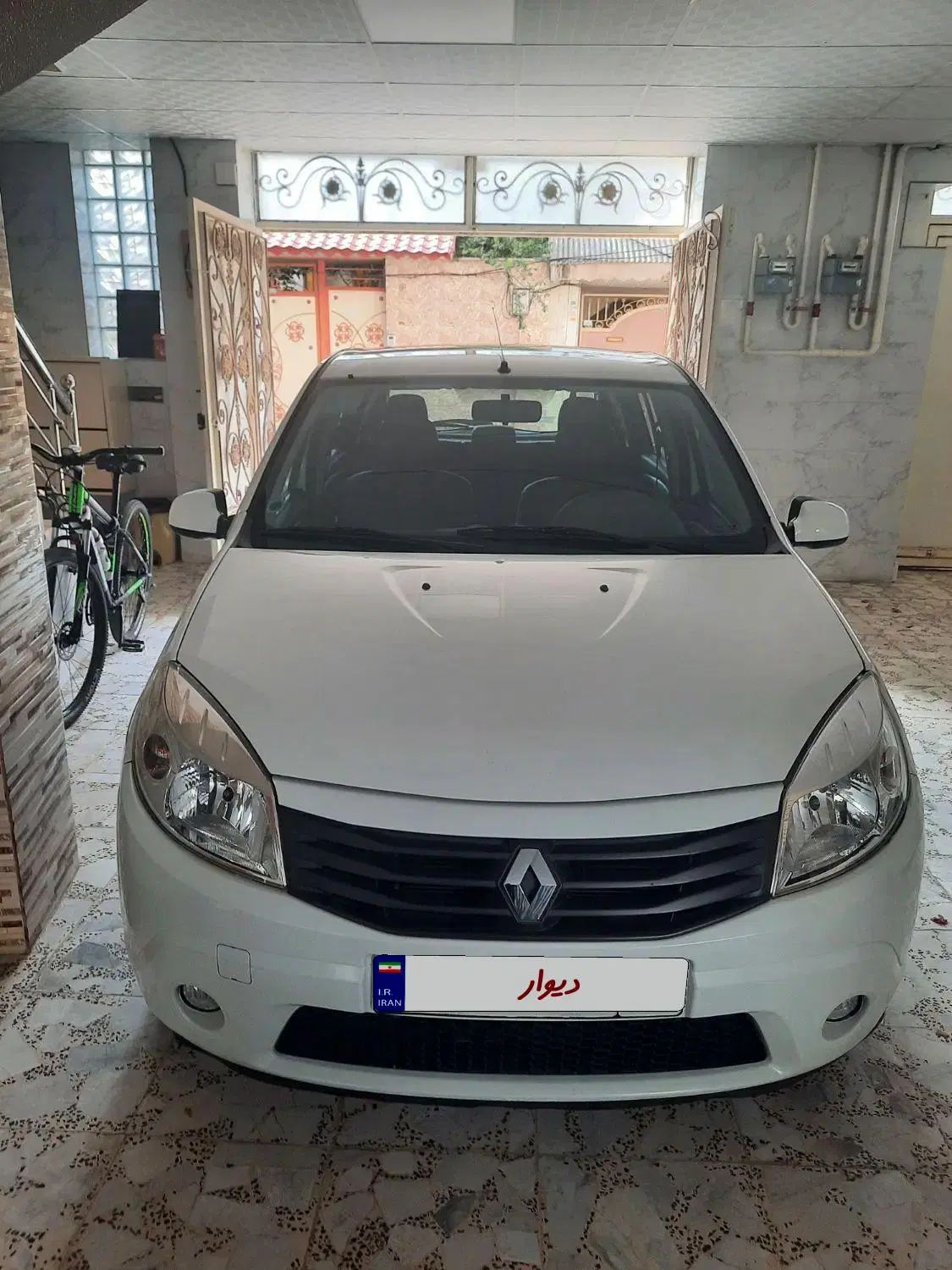 خودرو رنو، ساندرو آگهی ann_20445624