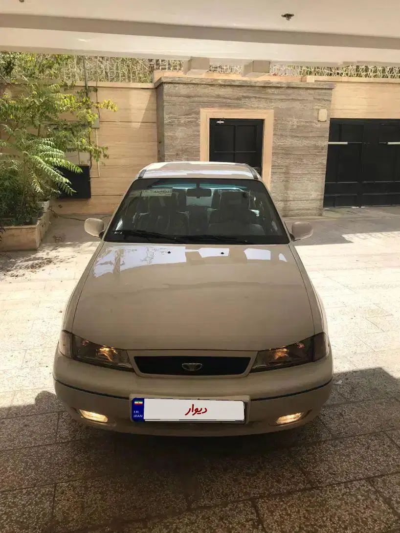 دوو سیلو سدان - 1377