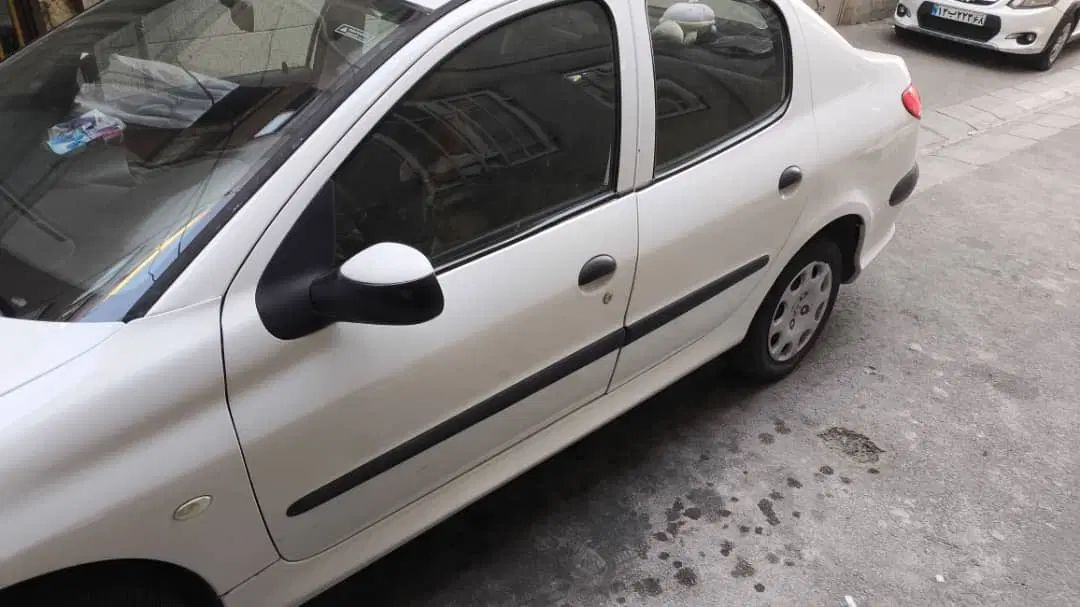 پژو ۲۰۶ صندوق دار v20 - 1389