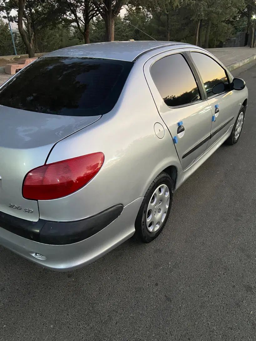 پژو ۲۰۶ صندوق دار v8 - 1386