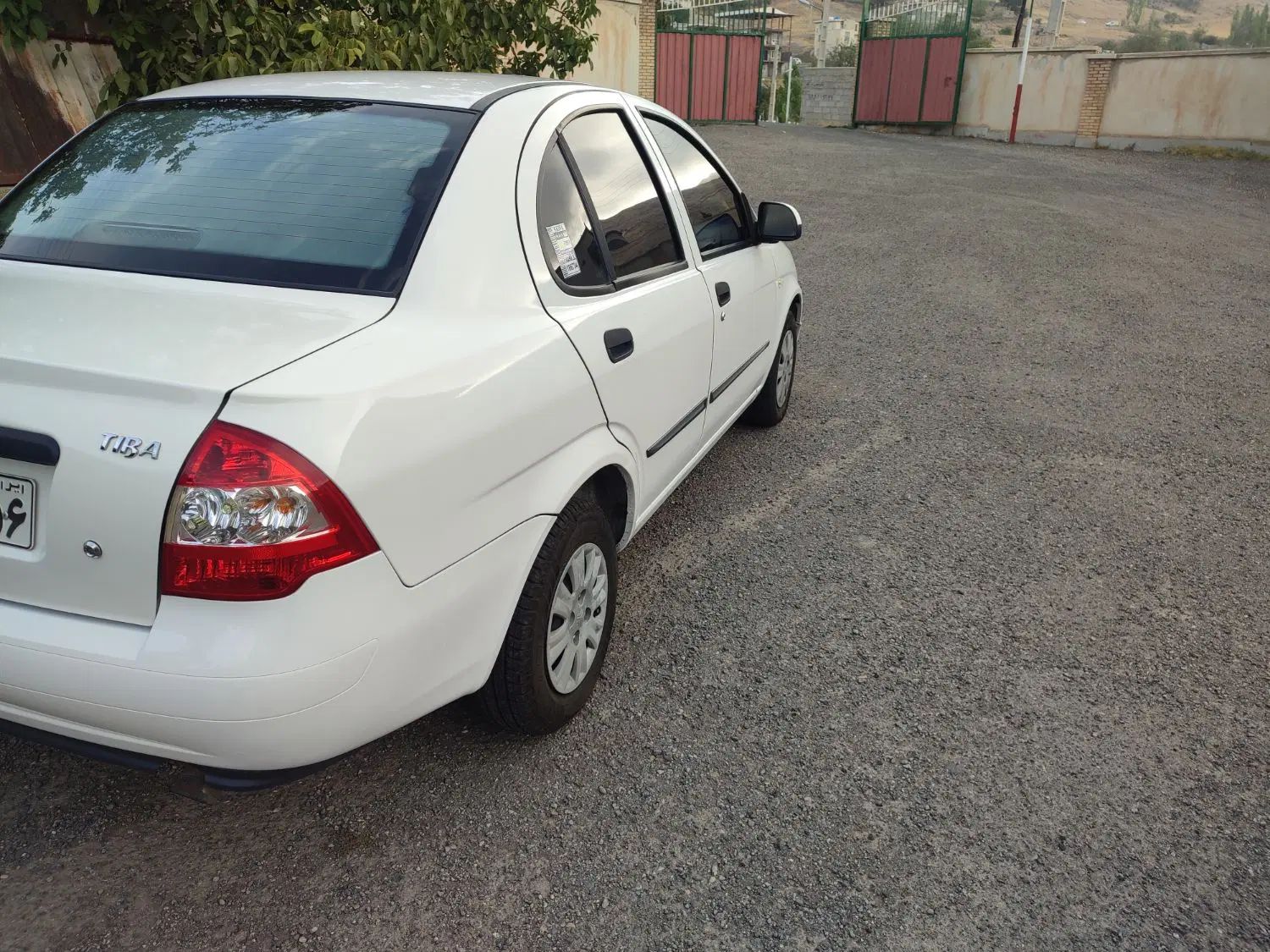 تیبا صندوق دار SX - 1400
