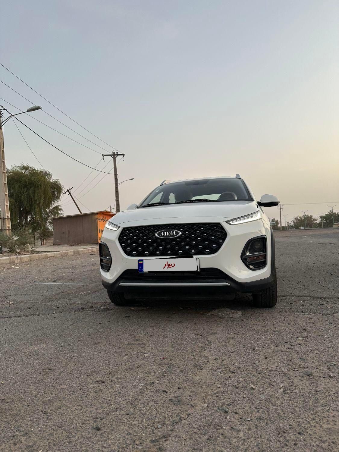 ام وی ام X22 پرو دنده‌ای - 1402