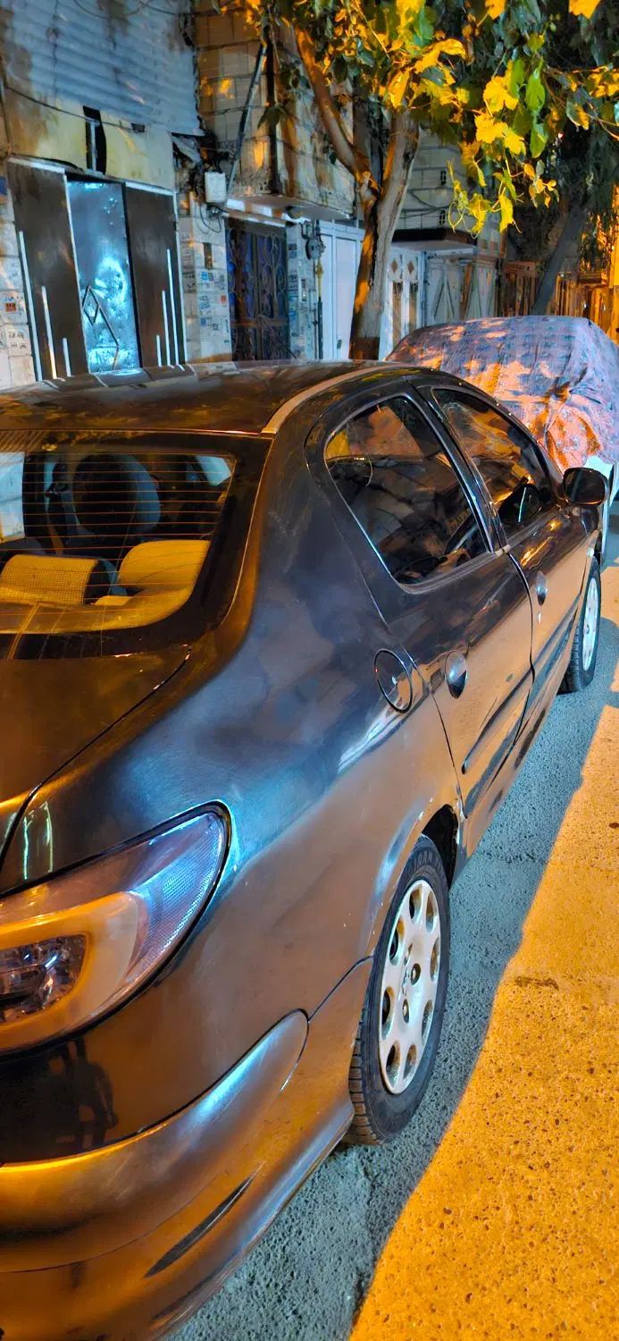 پژو ۲۰۶ صندوق دار v8 - 1391