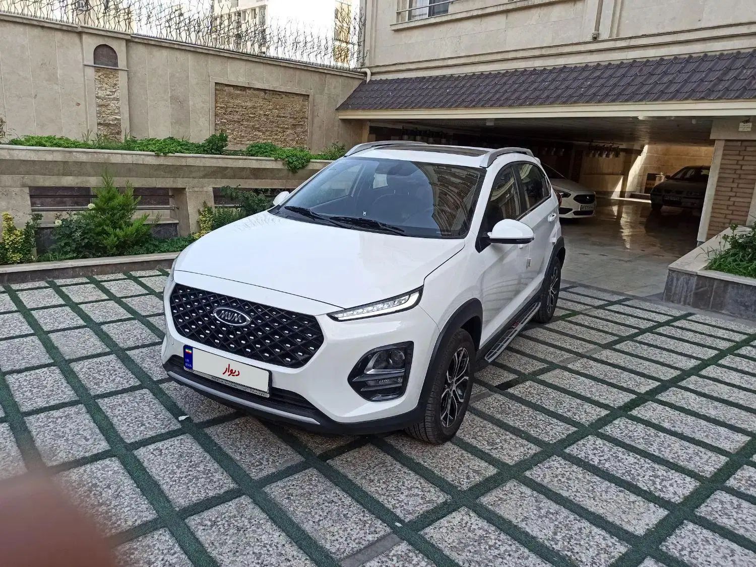 ام وی ام X22 پرو دنده‌ای - 1402