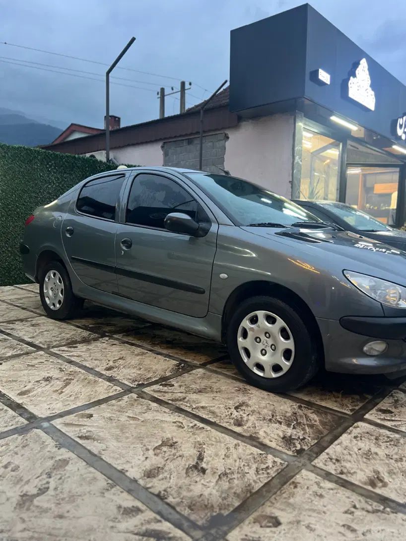 پژو ۲۰۶ صندوق دار v8 - 1399