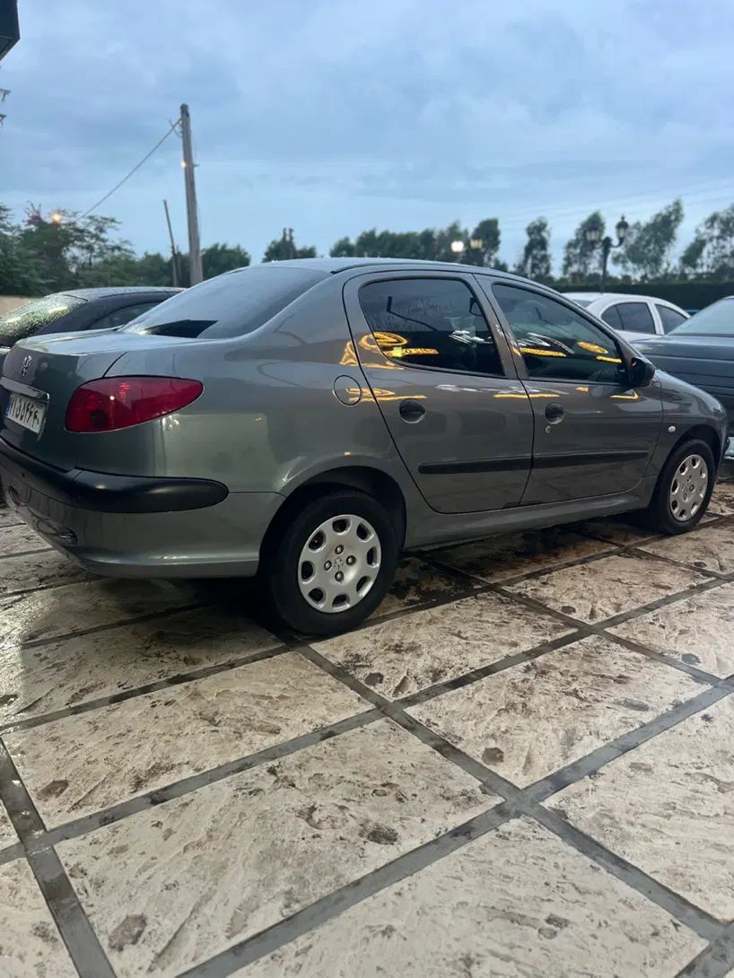 پژو ۲۰۶ صندوق دار v8 - 1399