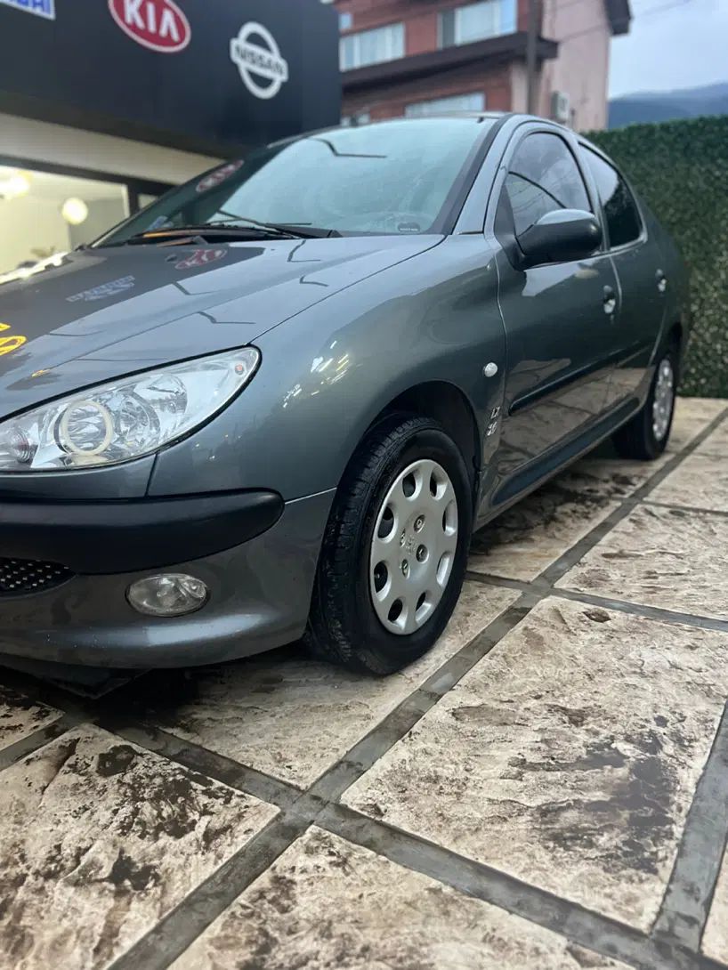 پژو ۲۰۶ صندوق دار v8 - 1399