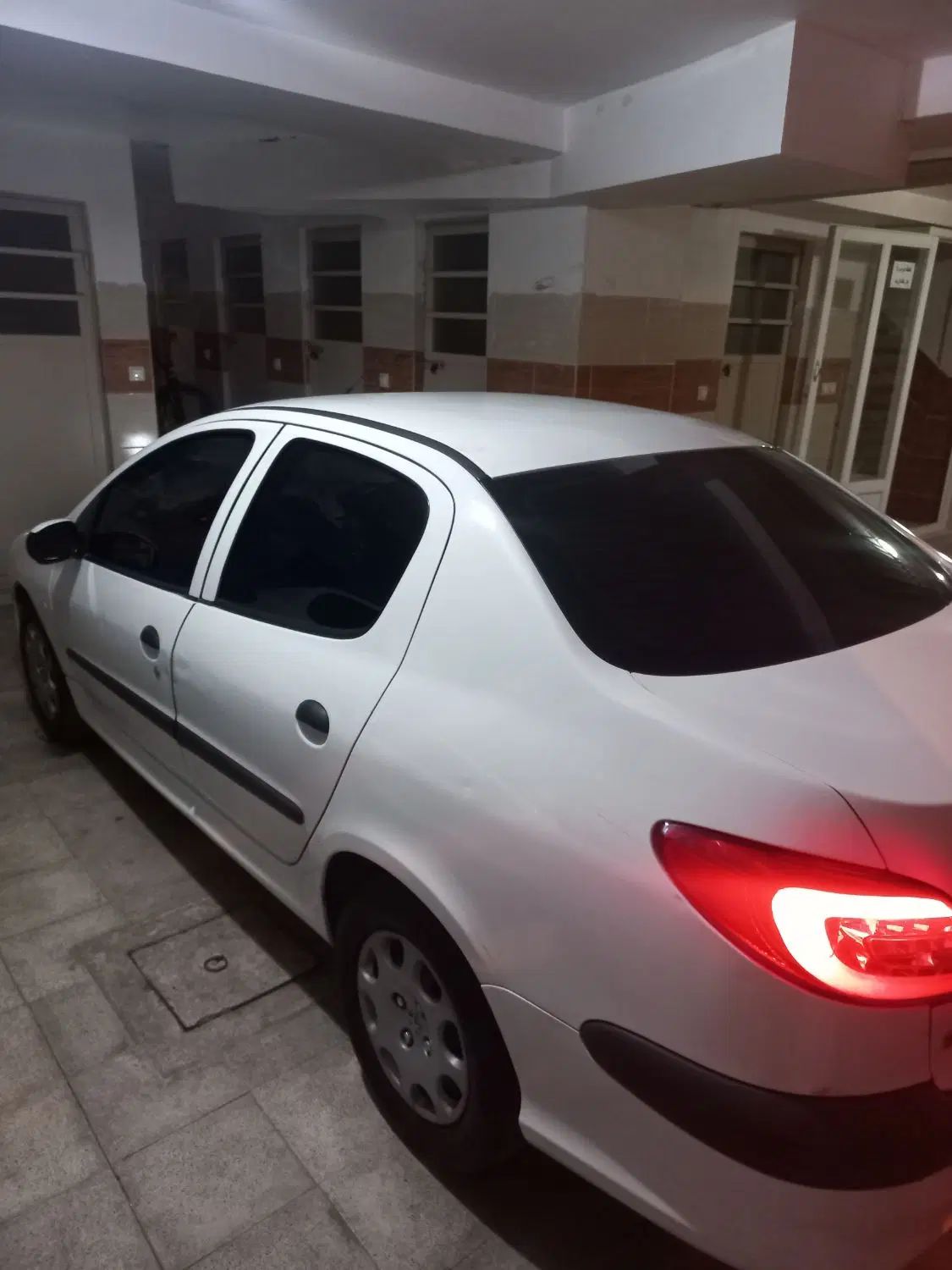 پژو ۲۰۶ صندوق دار v8 - 1388