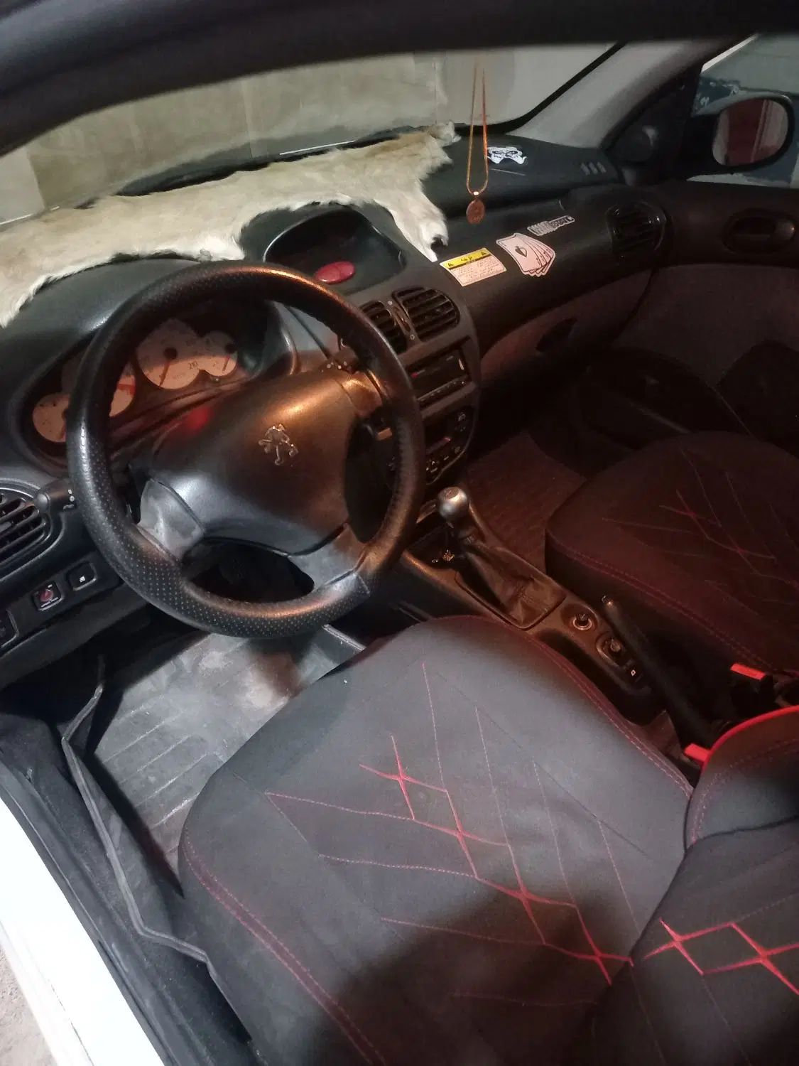 پژو ۲۰۶ صندوق دار v8 - 1388