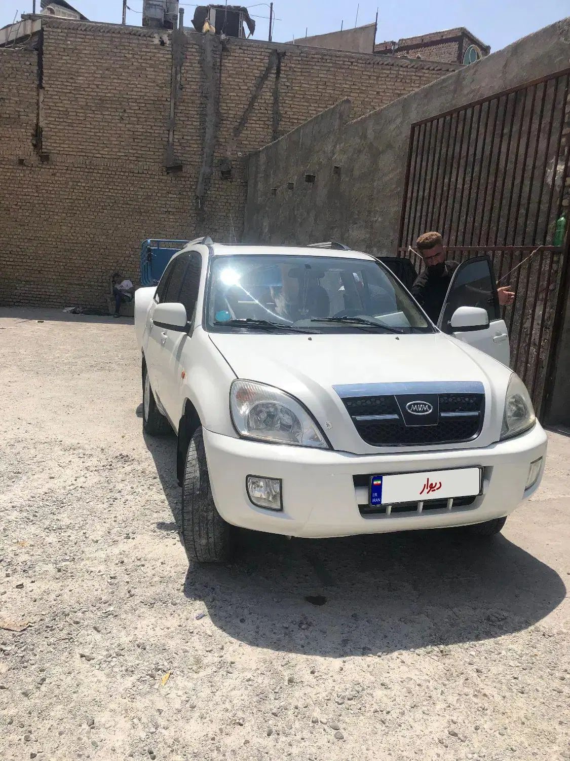 ام وی ام X33 دنده‌ای ساده - 1392