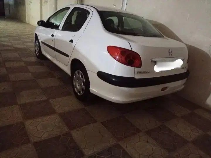 پژو ۲۰۶ صندوق دار v8 - 1395