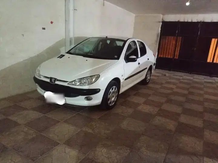 پژو ۲۰۶ صندوق دار v8 - 1395