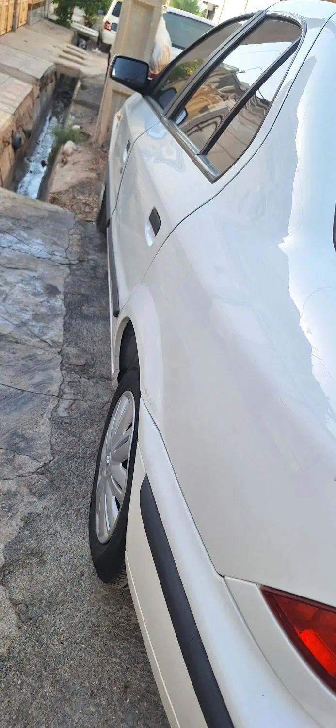 سمند LX XU7 - 1395