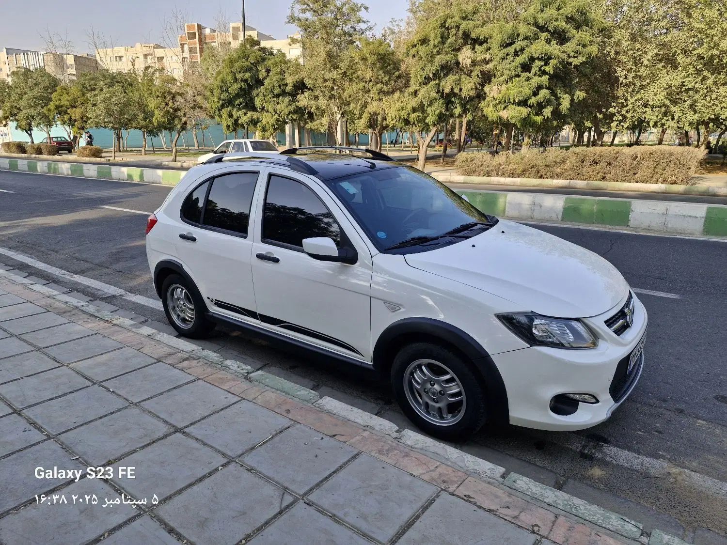 کوییک R دنده‌ای - 1402