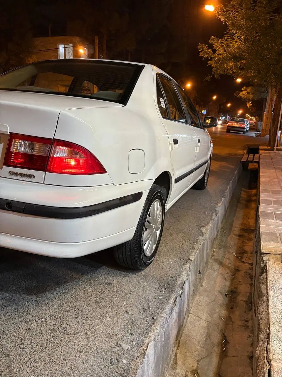 سمند LX XU7 - 1395