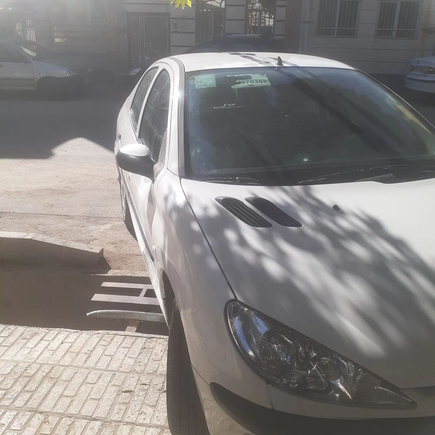 پژو ۲۰۶ صندوق دار v8 - 1398