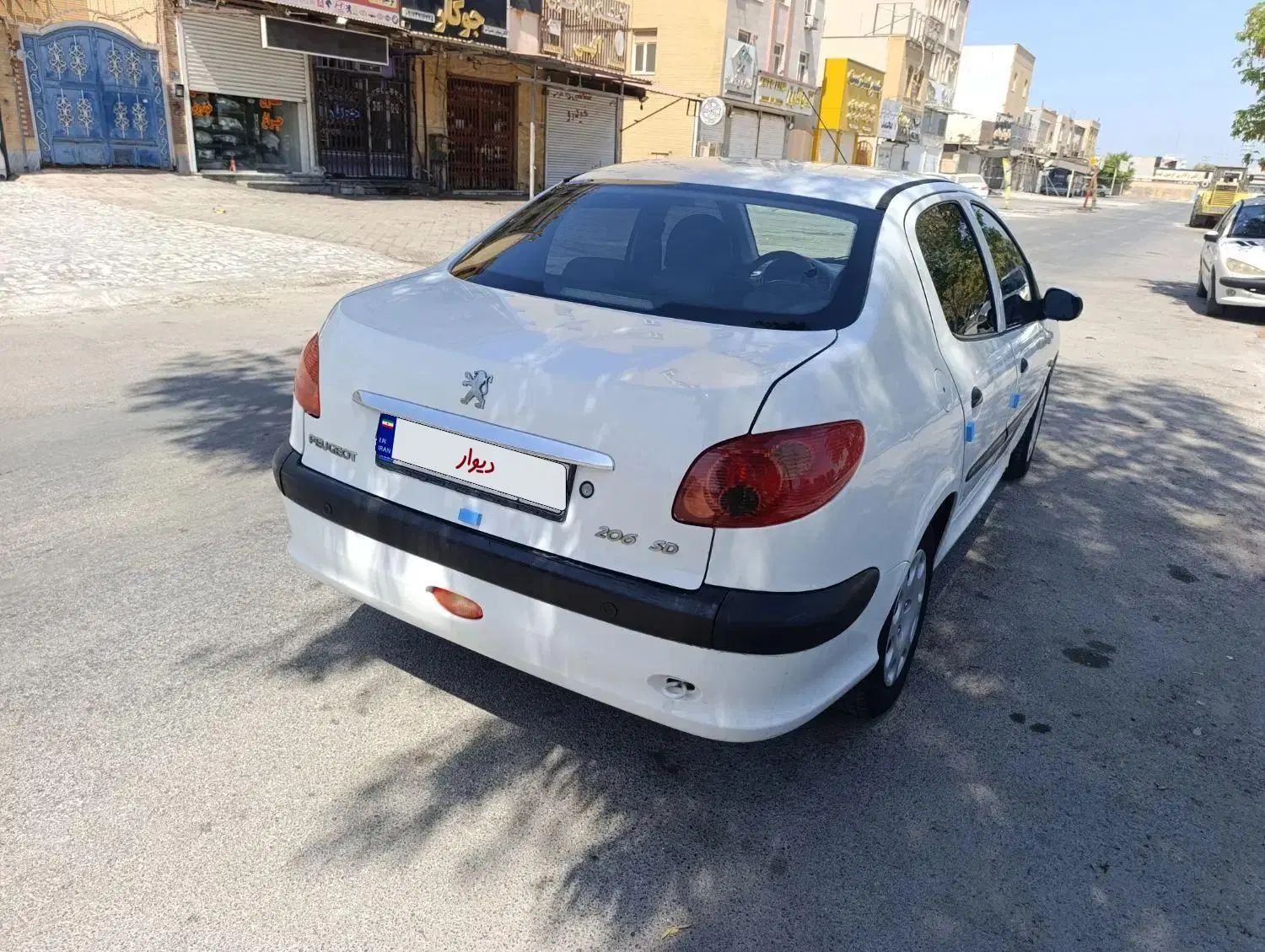 پژو ۲۰۶ صندوق دار v8 - 1394