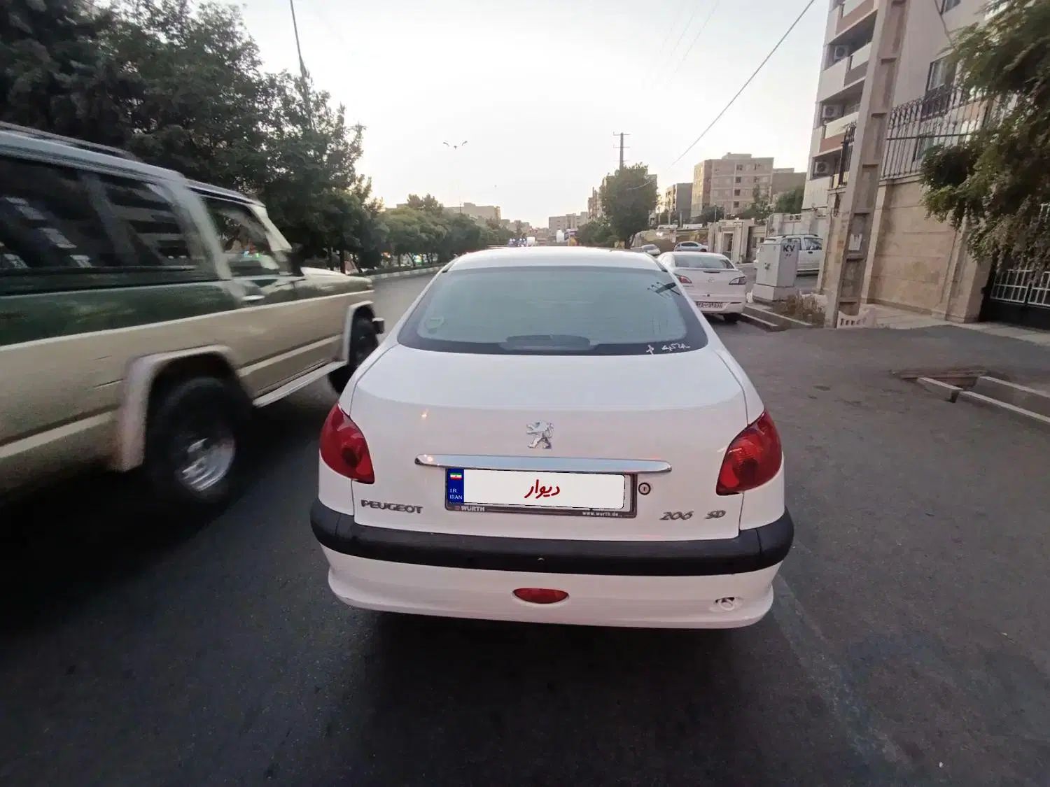 پژو ۲۰۶ صندوق دار v8 - 1399