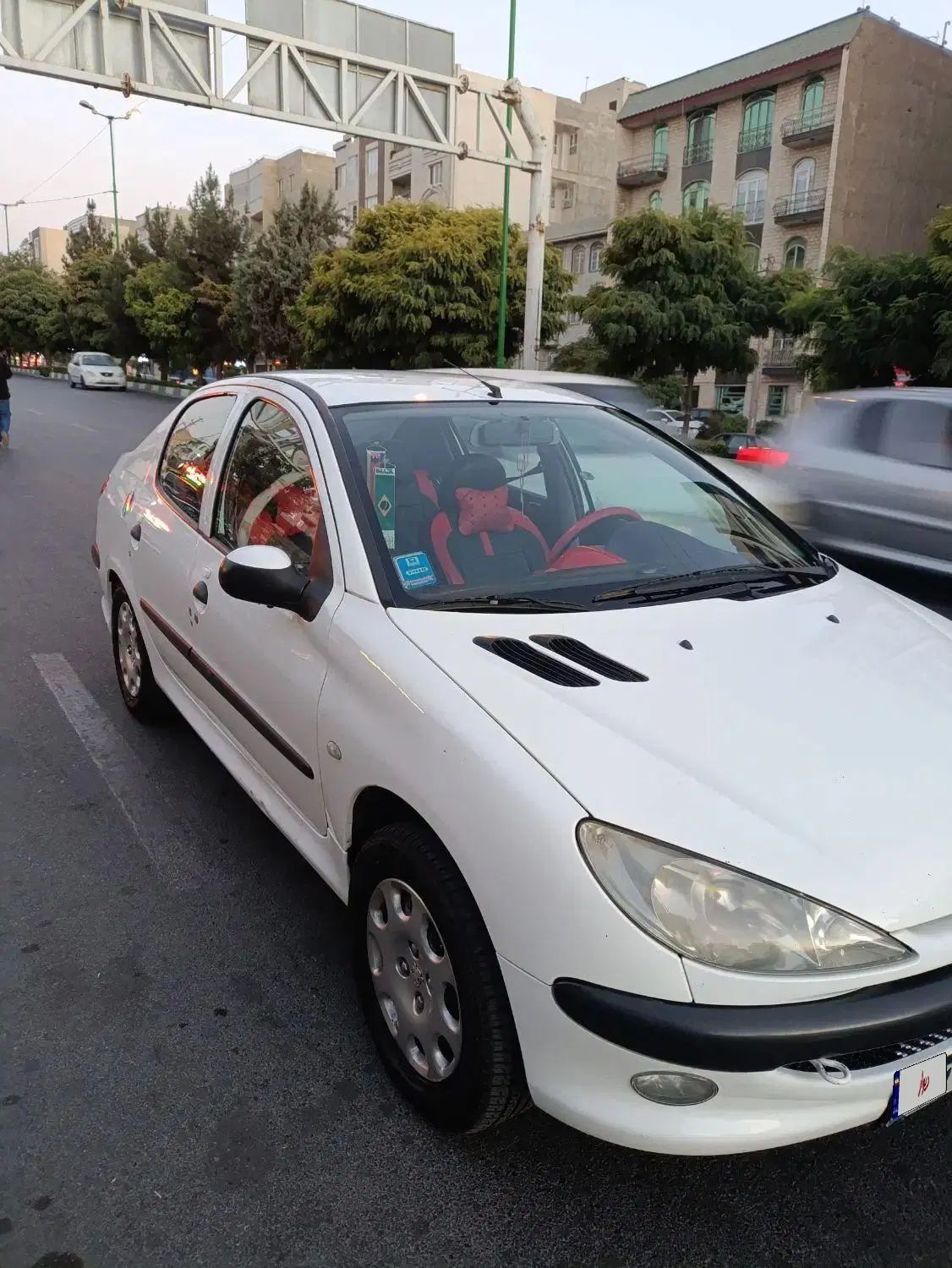 پژو ۲۰۶ صندوق دار v8 - 1399