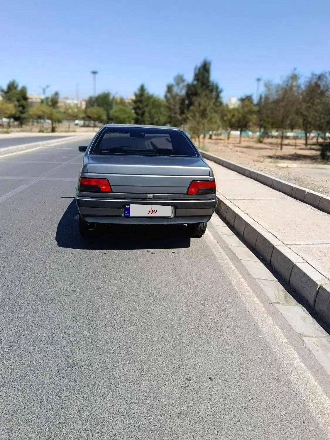 پژو 405 GLX - 1381
